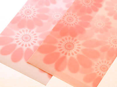 第8回　明るい色合いのロウ引き封筒に空押し