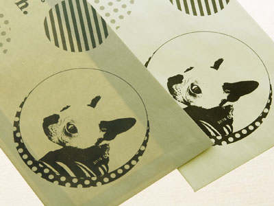 第8回　明るい色合いのロウ引き封筒に空押し