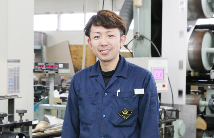 封筒 貼り工程 スタッフ